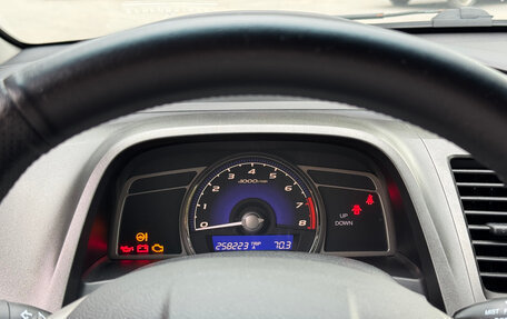 Honda Civic VIII, 2010 год, 750 000 рублей, 22 фотография