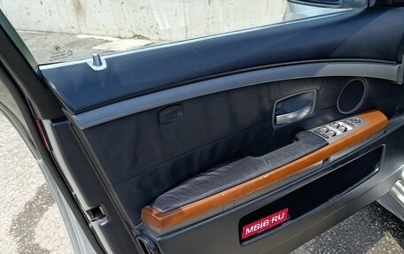 BMW 7 серия, 2004 год, 480 000 рублей, 8 фотография