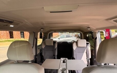 Volkswagen Multivan, 2022 год, 5 700 000 рублей, 19 фотография