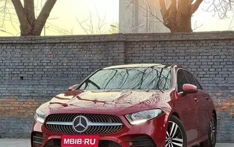Mercedes-Benz A-Класс, 2019 год, 1 450 002 рублей, 1 фотография