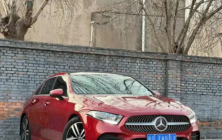 Mercedes-Benz A-Класс, 2019 год, 1 450 002 рублей, 2 фотография