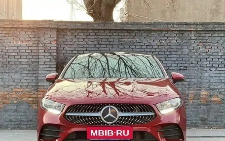Mercedes-Benz A-Класс, 2019 год, 1 450 002 рублей, 3 фотография