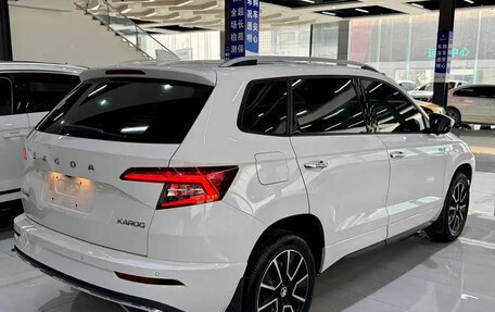 Skoda Karoq I, 2023 год, 2 350 000 рублей, 5 фотография