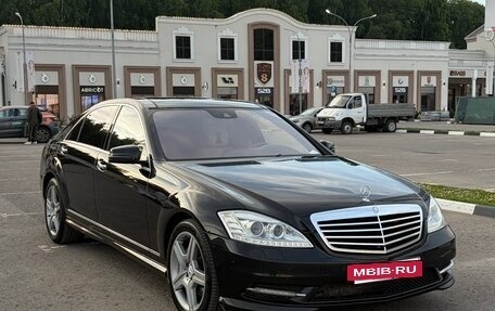 Mercedes-Benz S-Класс, 2012 год, 1 600 000 рублей, 2 фотография
