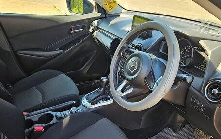 Mazda Demio IV, 2018 год, 1 150 000 рублей, 7 фотография