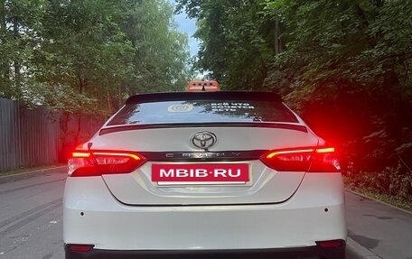 Toyota Camry, 2020 год, 1 880 000 рублей, 5 фотография