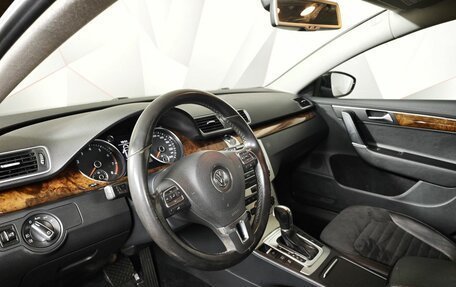 Volkswagen Passat B7, 2012 год, 1 047 000 рублей, 18 фотография