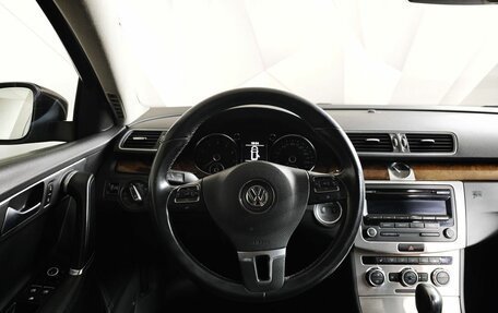 Volkswagen Passat B7, 2012 год, 1 047 000 рублей, 19 фотография