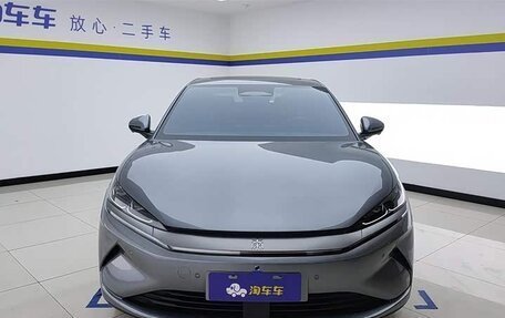 BYD Qin, 2026 год, 1 979 009 рублей, 1 фотография