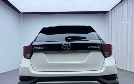 Toyota Yaris XP150 рестайлинг, 2023 год, 1 150 000 рублей, 8 фотография