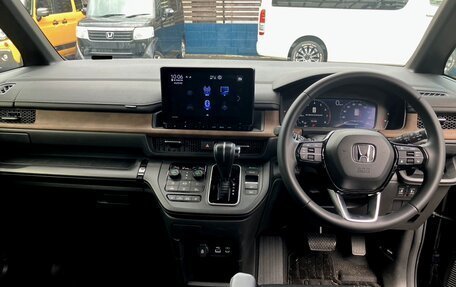 Honda Stepwgn, 2023 год, 2 265 000 рублей, 9 фотография