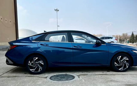 Hyundai Elantra, 2023 год, 1 490 000 рублей, 7 фотография