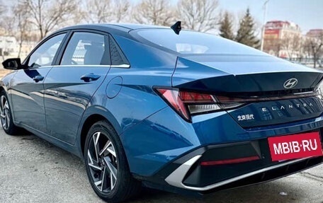 Hyundai Elantra, 2023 год, 1 490 000 рублей, 4 фотография