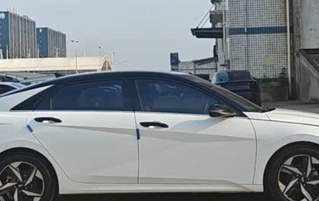 Hyundai Elantra, 2023 год, 1 520 000 рублей, 8 фотография