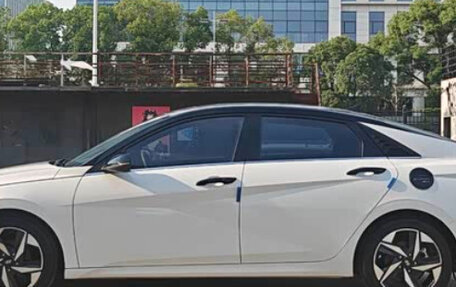Hyundai Elantra, 2023 год, 1 520 000 рублей, 4 фотография