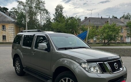 Nissan Pathfinder, 2012 год, 3 000 000 рублей, 4 фотография