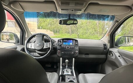 Nissan Pathfinder, 2012 год, 3 000 000 рублей, 14 фотография