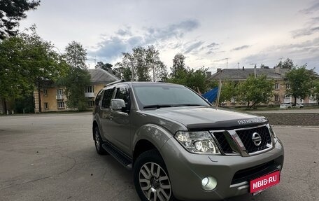 Nissan Pathfinder, 2012 год, 3 000 000 рублей, 11 фотография