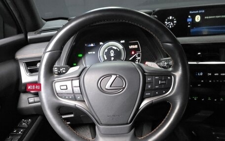 Lexus UX I, 2022 год, 4 300 000 рублей, 13 фотография