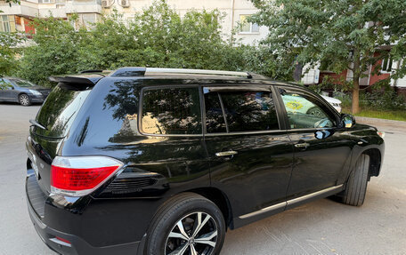 Toyota Highlander III, 2012 год, 2 350 000 рублей, 5 фотография