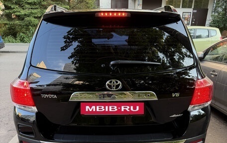 Toyota Highlander III, 2012 год, 2 350 000 рублей, 6 фотография