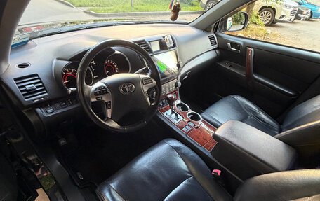 Toyota Highlander III, 2012 год, 2 350 000 рублей, 12 фотография