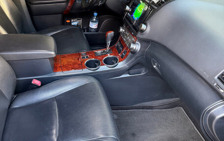 Toyota Highlander III, 2012 год, 2 350 000 рублей, 13 фотография