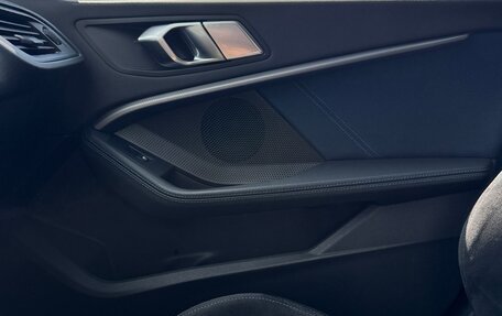 BMW 1 серия, 2019 год, 3 050 000 рублей, 27 фотография