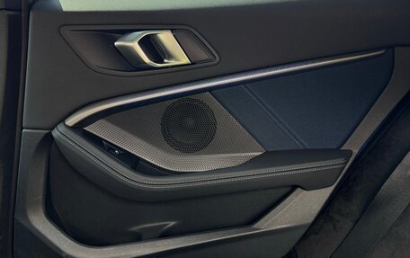 BMW 1 серия, 2019 год, 3 050 000 рублей, 28 фотография
