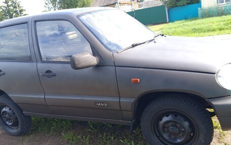 Chevrolet Niva I рестайлинг, 2005 год, 300 000 рублей, 3 фотография