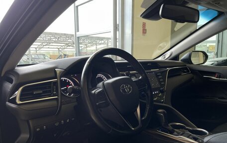 Toyota Camry, 2019 год, 2 900 000 рублей, 7 фотография