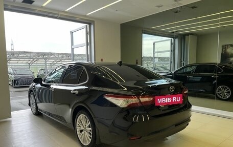 Toyota Camry, 2019 год, 2 900 000 рублей, 6 фотография