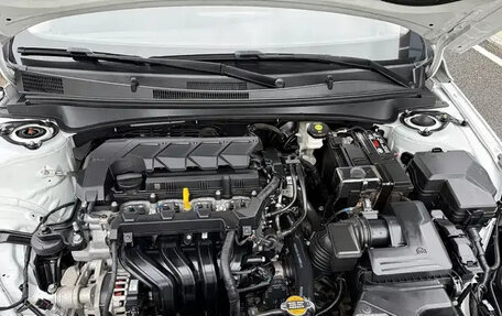 Hyundai Elantra, 2022 год, 1 220 000 рублей, 23 фотография