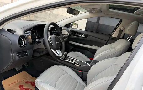 KIA K3, 2023 год, 1 600 000 рублей, 17 фотография