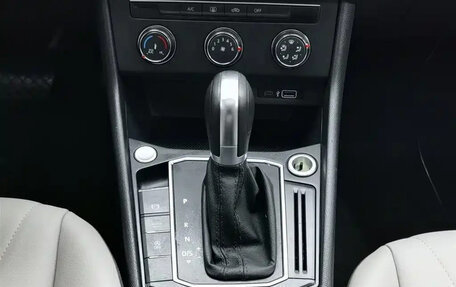 Volkswagen Lavida, 2023 год, 1 369 000 рублей, 10 фотография