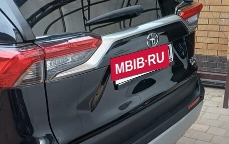 Toyota RAV4, 2024 год, 3 600 000 рублей, 2 фотография
