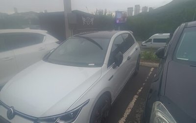 Volkswagen Golf VIII, 2023 год, 1 950 000 рублей, 1 фотография