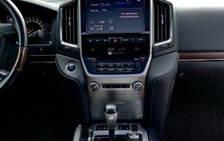 Toyota Land Cruiser 200, 2020 год, 10 000 000 рублей, 11 фотография