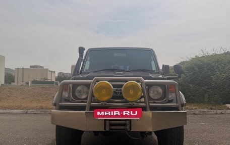 Toyota Land Cruiser 70, 2001 год, 2 600 000 рублей, 8 фотография