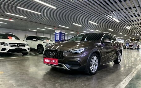 Infiniti QX30, 2018 год, 1 240 000 рублей, 3 фотография