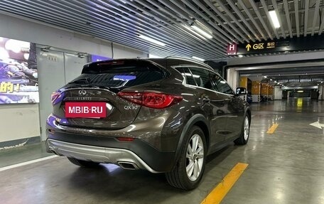 Infiniti QX30, 2018 год, 1 240 000 рублей, 6 фотография