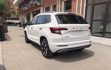 Skoda Karoq I, 2022 год, 2 052 000 рублей, 4 фотография