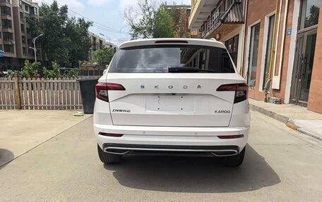 Skoda Karoq I, 2022 год, 2 052 000 рублей, 5 фотография