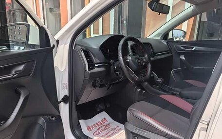 Skoda Karoq I, 2022 год, 2 052 000 рублей, 8 фотография