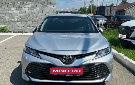 Toyota Camry, 2018 год, 2 850 000 рублей, 3 фотография