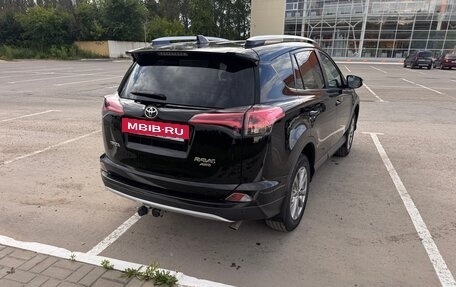 Toyota RAV4, 2018 год, 3 100 000 рублей, 4 фотография