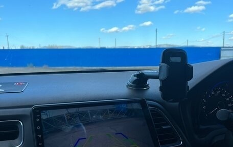 Honda Vezel, 2015 год, 1 600 000 рублей, 6 фотография