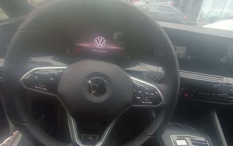 Volkswagen Golf VIII, 2023 год, 1 950 000 рублей, 14 фотография