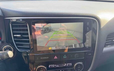 Mitsubishi Outlander III рестайлинг 3, 2022 год, 1 580 000 рублей, 9 фотография