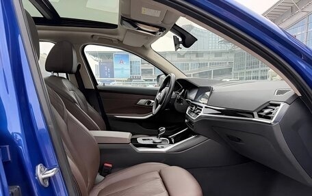 BMW 3 серия, 2022 год, 2 649 003 рублей, 12 фотография